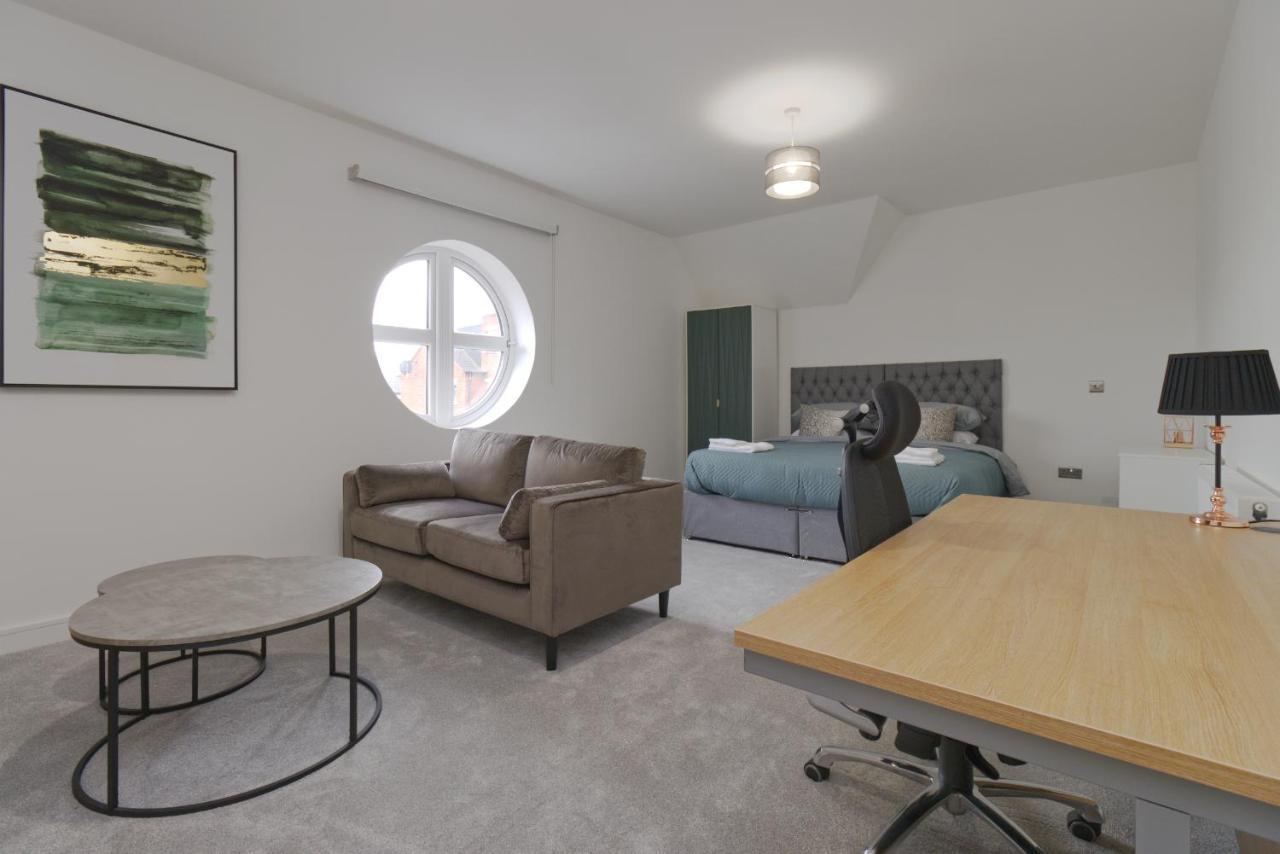 Unique! Stunning 3-Bed Penthouse Flat - 2 Floors - Sleeps 8 - Free Parking Apartamento Coventry Exterior foto